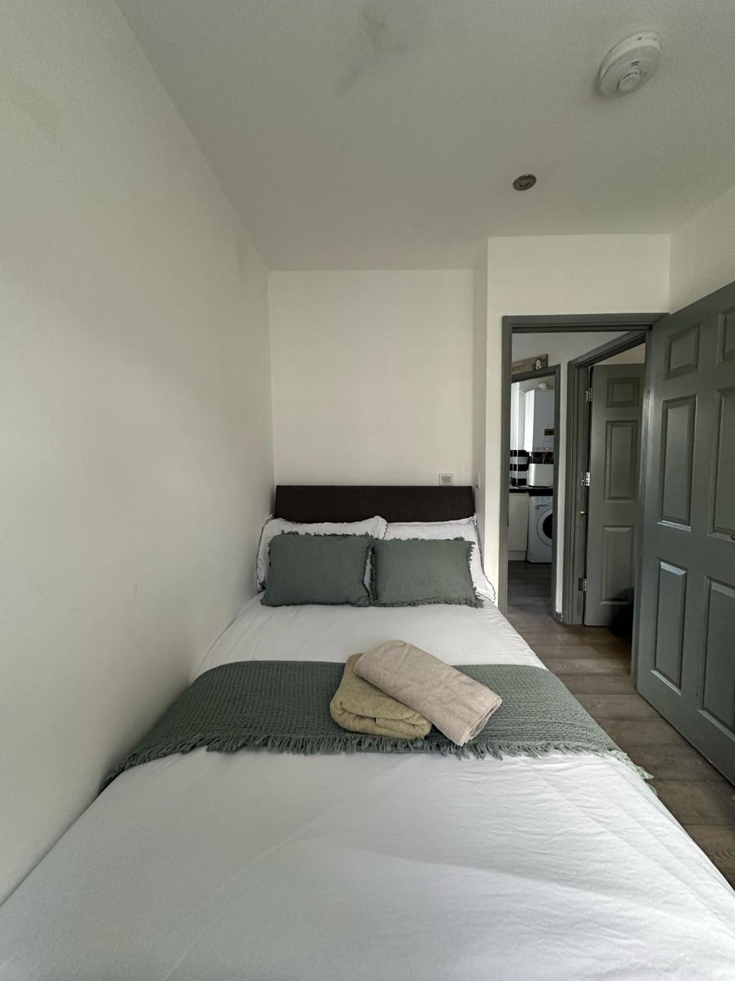 "Euston Comfort" 3 Bedroom Flat In Kings Cross, St Pancras!!!!118B Londra Dış mekan fotoğraf