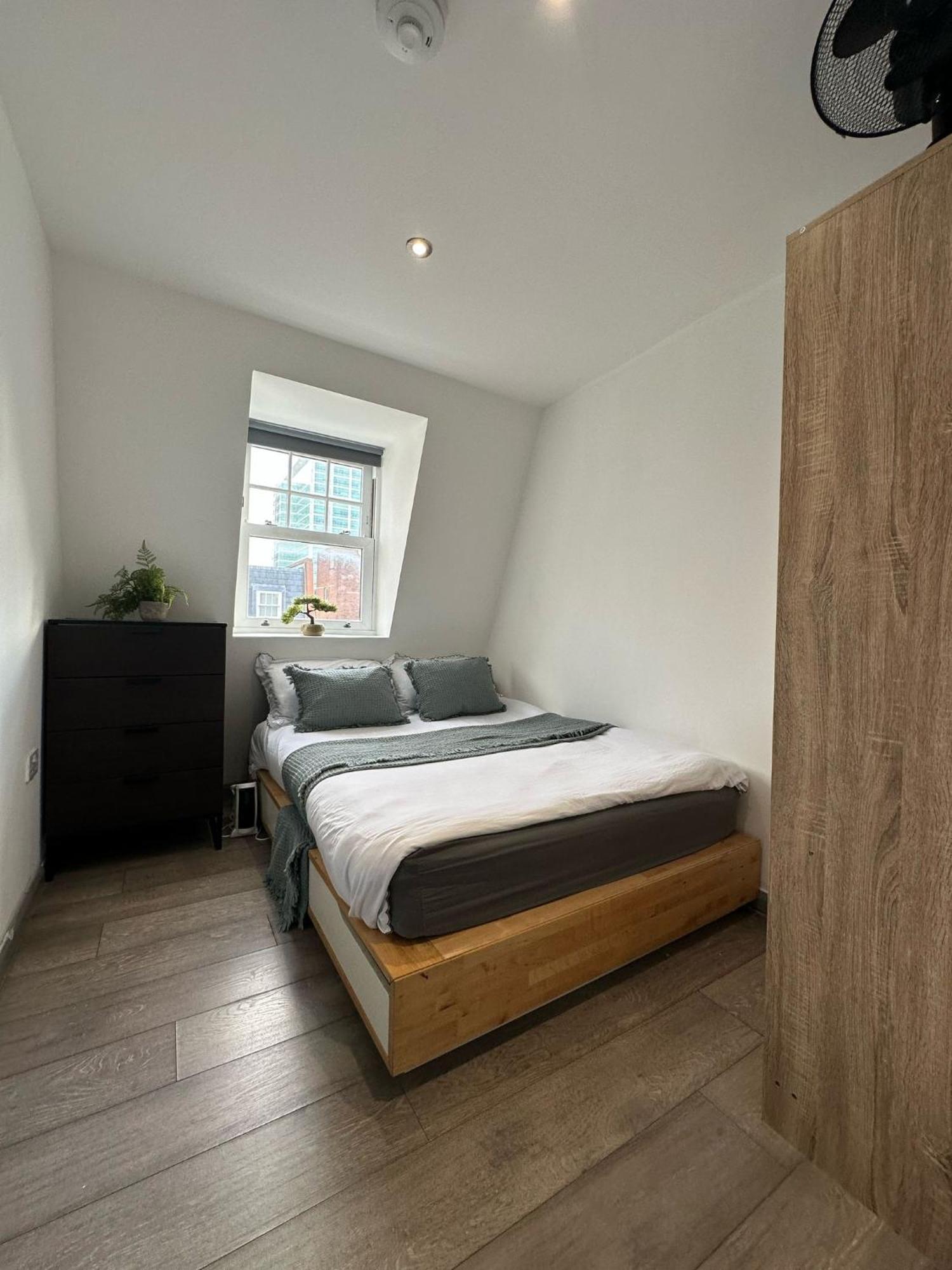 "Euston Comfort" 3 Bedroom Flat In Kings Cross, St Pancras!!!!118B Londra Dış mekan fotoğraf